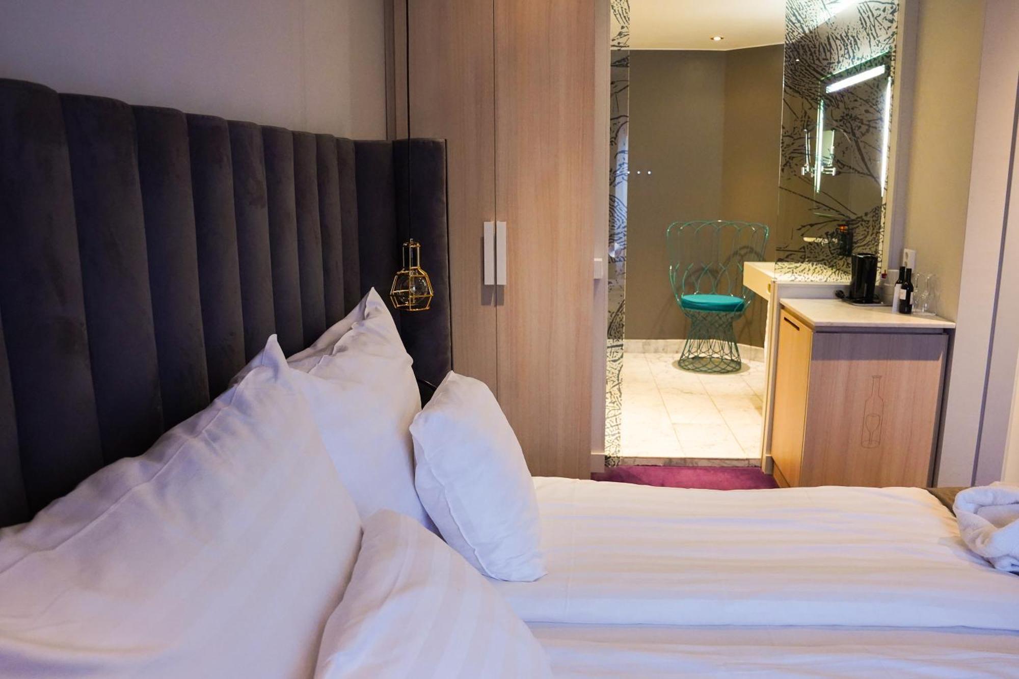 Home Hotel Kompaniet Нючепинг Экстерьер фото